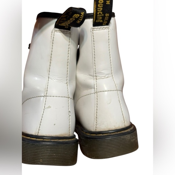 Dr. Martens White T Lamper Zavala 8 Eyelet Combat Boot EU 37 US L 6 US M 5 UK 4 - Picture 5 of 15